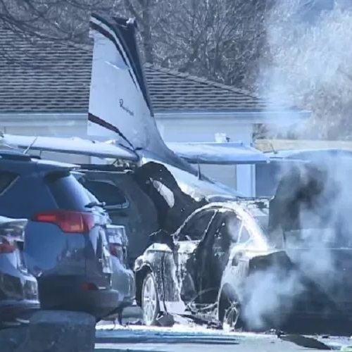 Plane Crashes into Retirement Community Parking Lot, 5 Injured in Lancaster County, PA